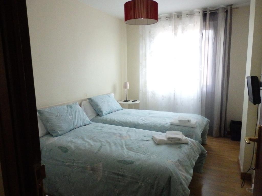 Alojamientos Iruna Pamplona Dış mekan fotoğraf