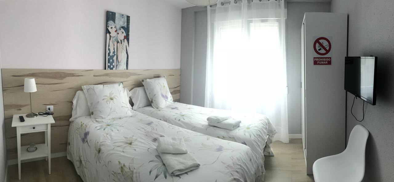Alojamientos Iruna Pamplona Dış mekan fotoğraf