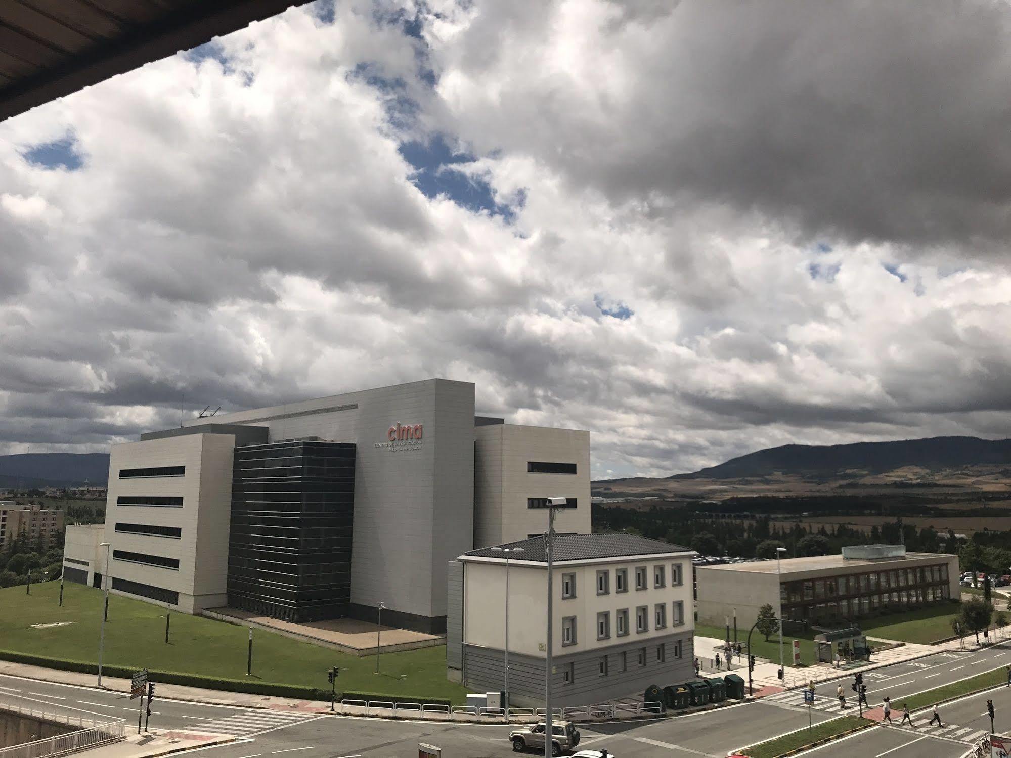 Alojamientos Iruna Pamplona Dış mekan fotoğraf